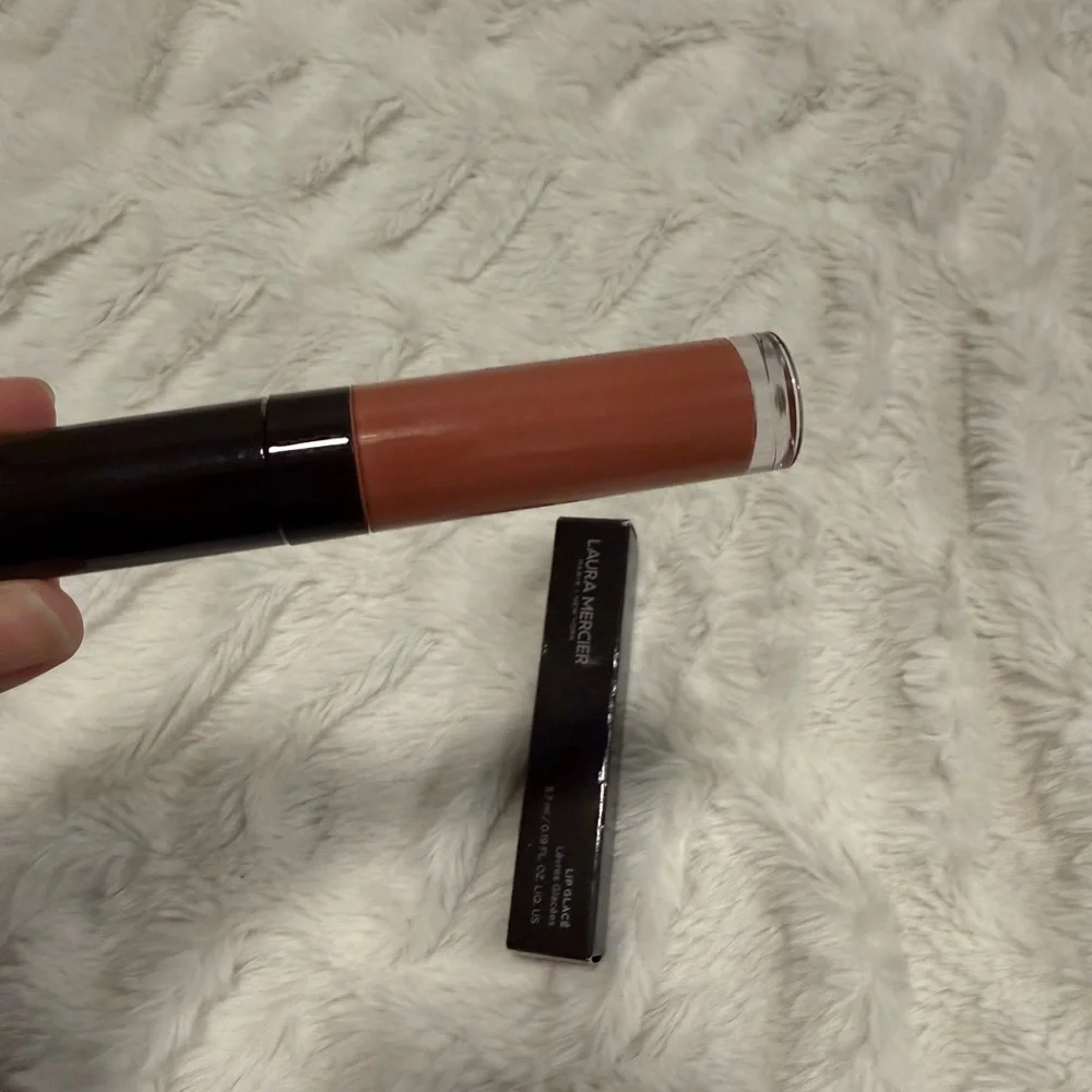laura mercier laura mercier